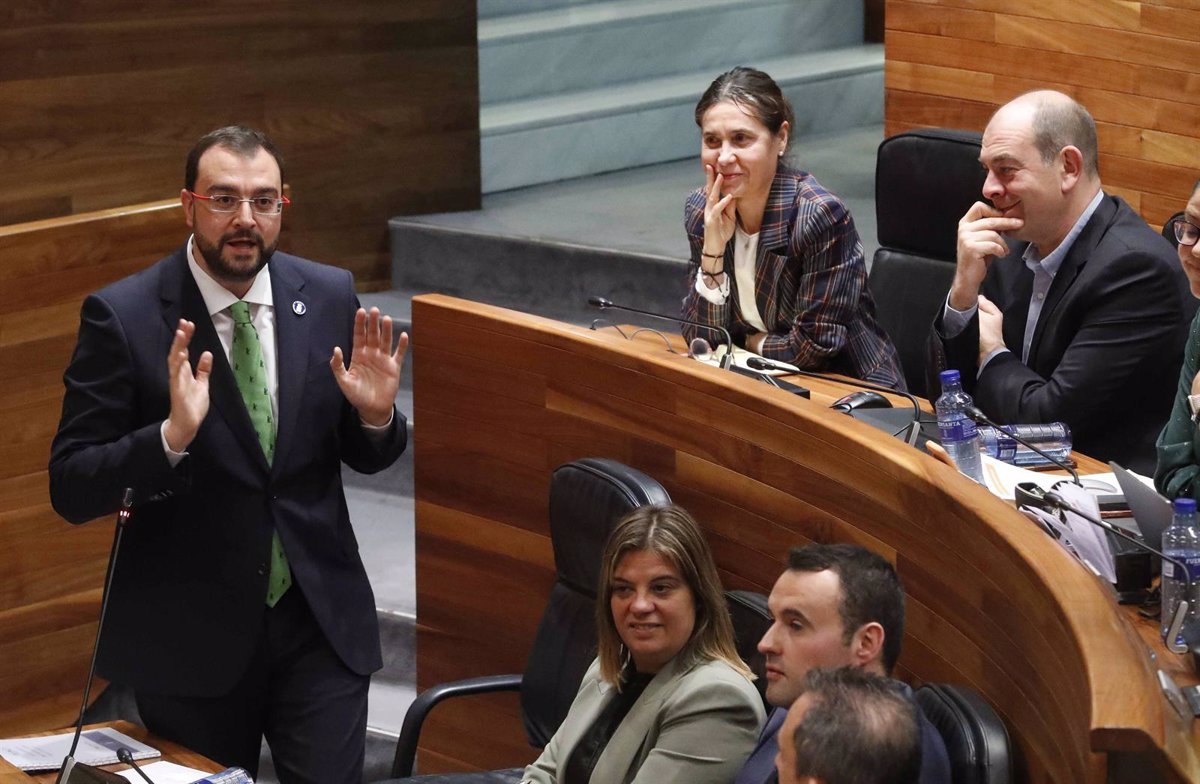 1748214280_Barbon-respondera-a-la-oposicion-en-el-Pleno-de-la.jpg