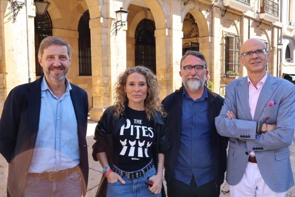 Llaneza-PSOE-lamenta-la-repentina-muerte-de-Xuan-Bello.jpg
