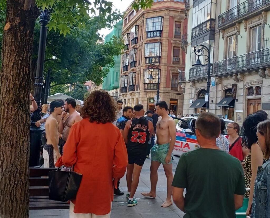 Detenido-hombre-por-robo-a-banistas-en-Gijon-perseguido-en.jpg