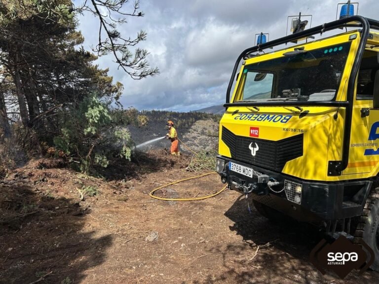Incendio-de-Ibias-sigue-activo-en-Asturias.jpg