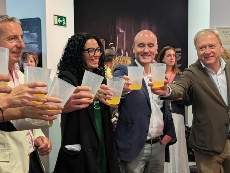 La-cultura-sidrera-impulsa-record-de-visitantes-en-Fidma.jpg