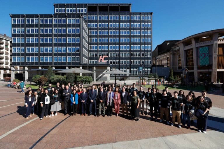 Abierto-plazo-de-becas-Martin-Gonzalez-del-Valle-de-EDP.jpg