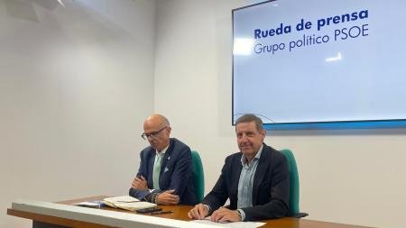 El-Ayuntamiento-de-Oviedo-estrena-el-nuevo-mercadillo-semanal-de.jpeg