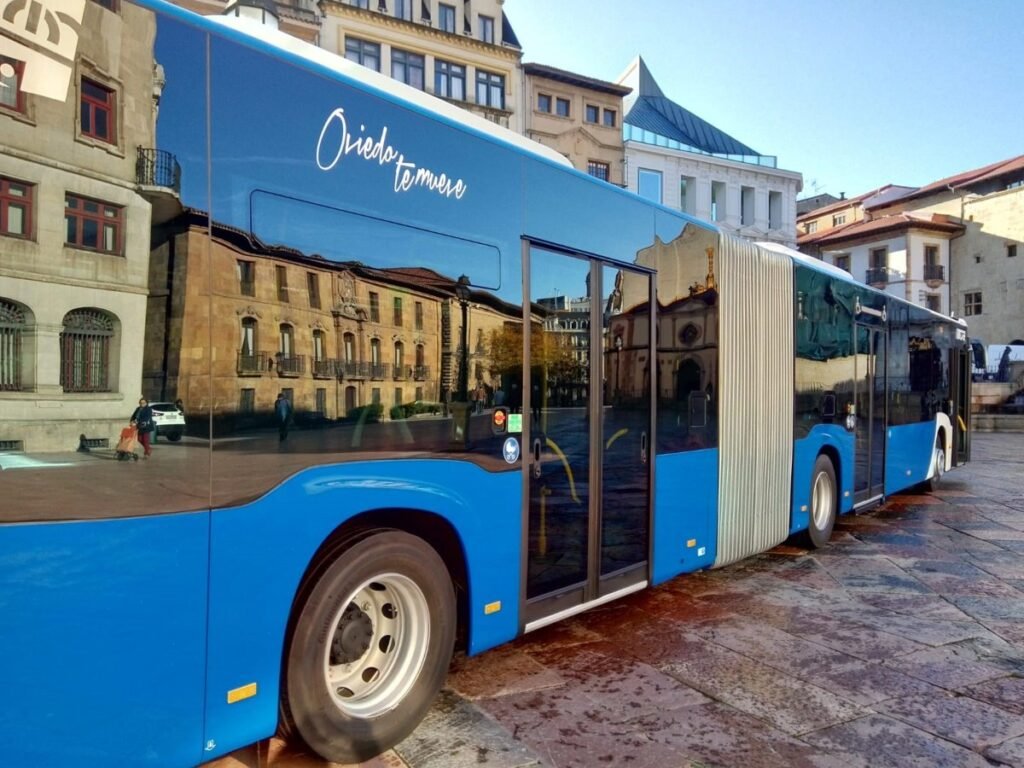 Huelga-de-seis-dias-en-TUA-de-Oviedo-durante-fiestas.jpg