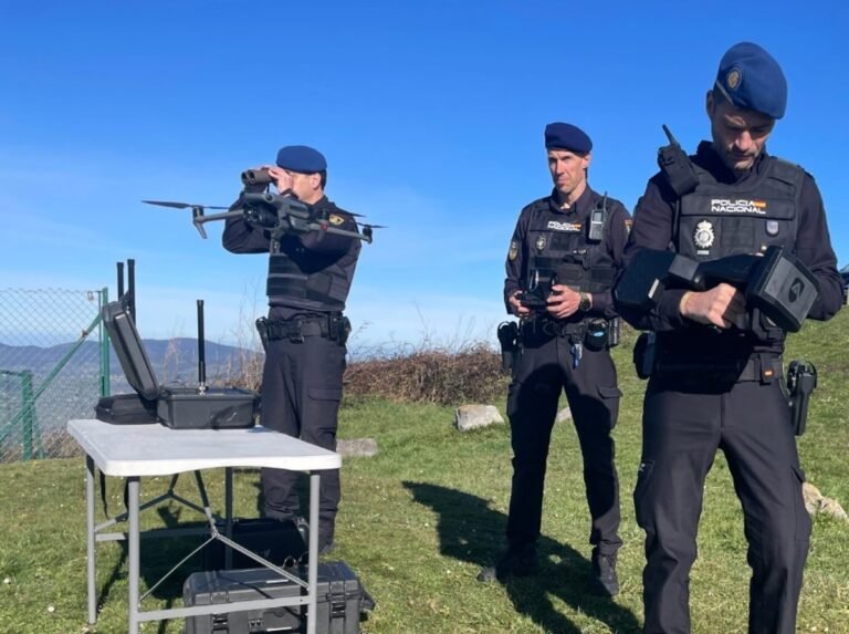 La-Policia-despliega-dispositivo-de-seguridad-para-La-Vuelta-2025.jpg