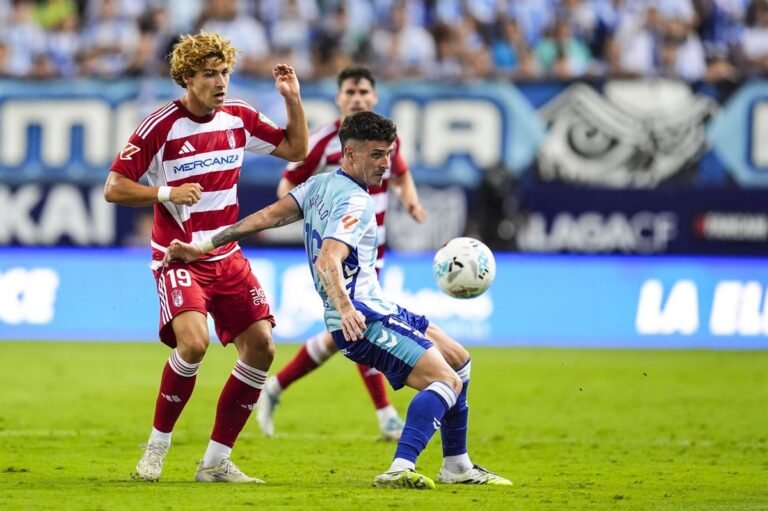 Malaga-y-Sporting-de-Gijon-no-logran-sumar-en-la.jpg