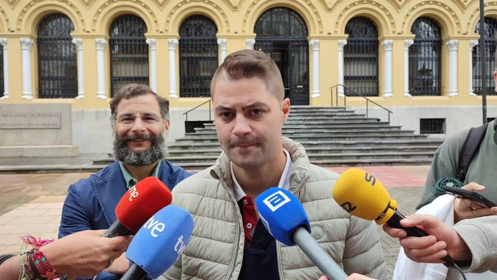Reunion-de-URA-con-Adrian-Barbon-el-8-de-octubre.jpg