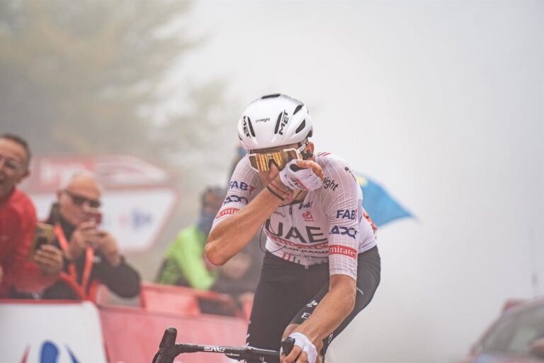 Soler-gana-etapa-14-de-La-Vuelta-y-Vingegaard-mantiene.jpg