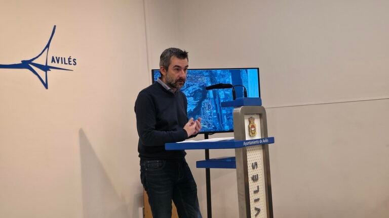 El concejal Manuel Campa, durante la presentación