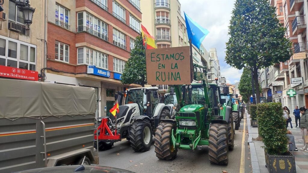Union-de-Uniones-convoca-tractorada-en-Madrid-contra-politicas-agrarias.jpg