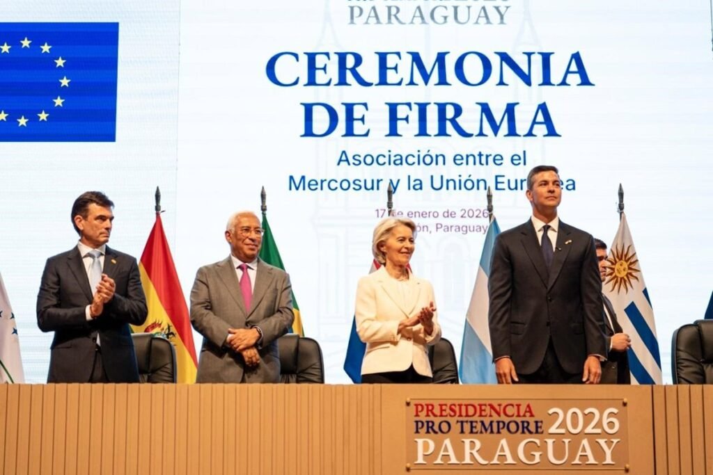UE-y-Mercosur-firman-acuerdo-de-libre-comercio-en-Asuncion.jpg