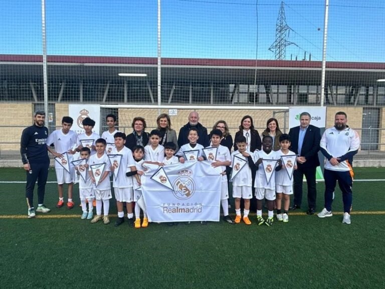 La-Fundacion-Real-Madrid-refuerza-su-compromiso-en-Oviedo-con.jpg