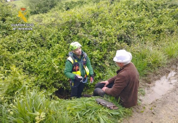 Hombre-de-75-anos-encontrado-tras-caer-a-un-agujero.jpg